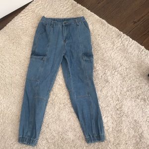 ROMWE Pocket Side Button Fly Utility Jeans